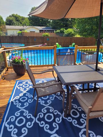 814 N Calumet Road, Chesterton, IN 46304