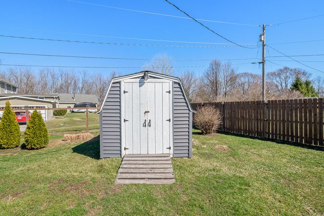 814 N Calumet Road, Chesterton, IN 46304