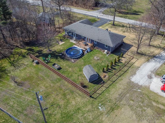 814 N Calumet Road, Chesterton, IN 46304