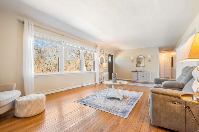 814 N Calumet Road, Chesterton, IN 46304