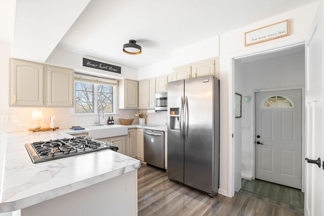 814 N Calumet Road, Chesterton, IN 46304