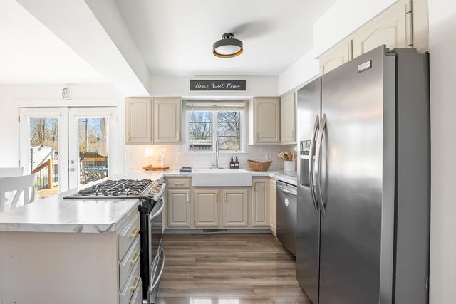 814 N Calumet Road, Chesterton, IN 46304