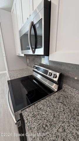 1318 Saxony Road SW, Palm Bay, FL 32908