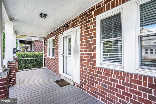 216 S 6TH ST, North Wales, PA 19454