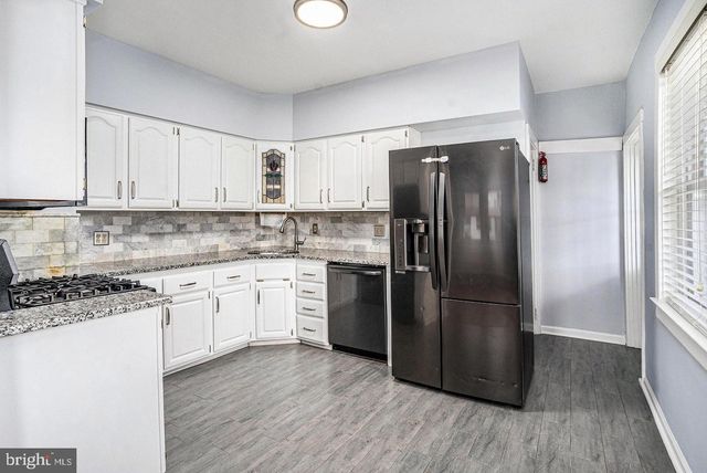 216 S 6TH ST, North Wales, PA 19454