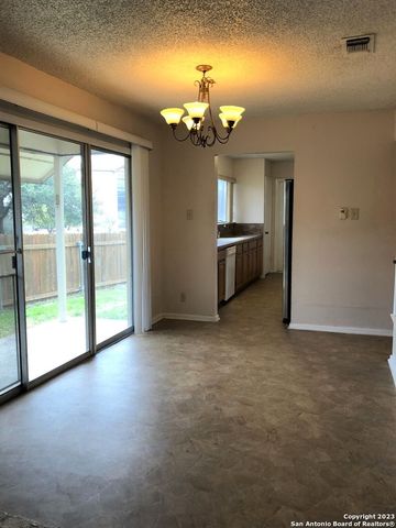 4002 Glenrock Dr, San Antonio, TX 78240