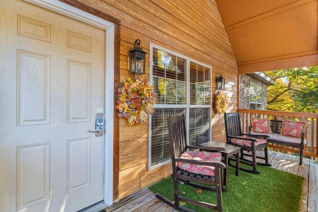 217 Baldknobber Drive 30, Branson West, MO 65737