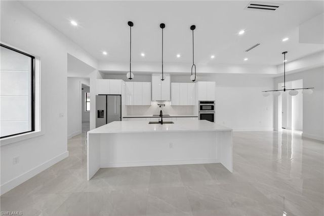 3508 27th AVE NE, Naples, FL 34120