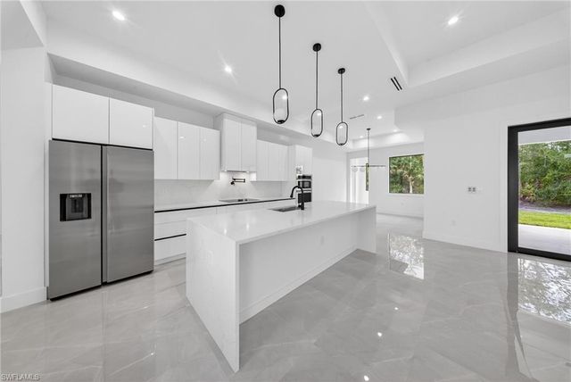 3508 27th AVE NE, Naples, FL 34120