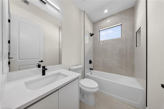 3508 27th AVE NE, Naples, FL 34120