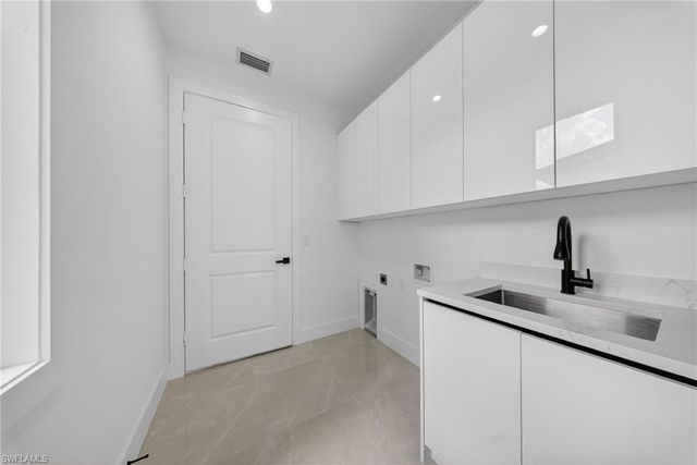 3508 27th AVE NE, Naples, FL 34120