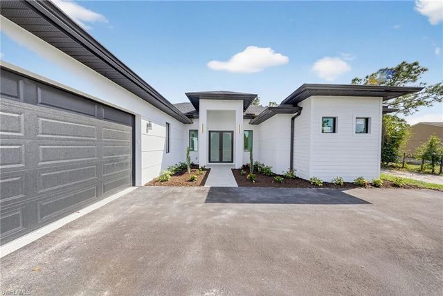 3508 27th AVE NE, Naples, FL 34120