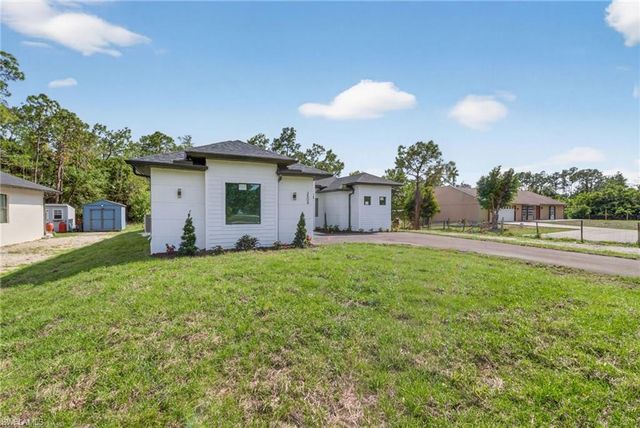 3508 27th AVE NE, Naples, FL 34120