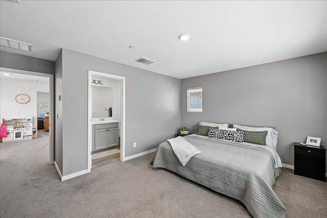 5409 Cumberland Dr, Roseville, CA 95747