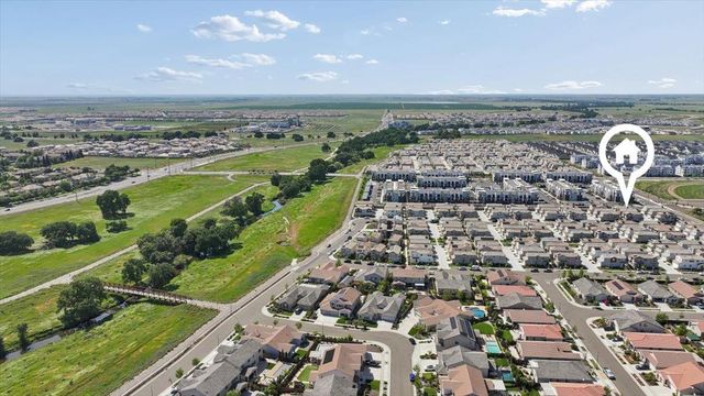 5409 Cumberland Dr, Roseville, CA 95747