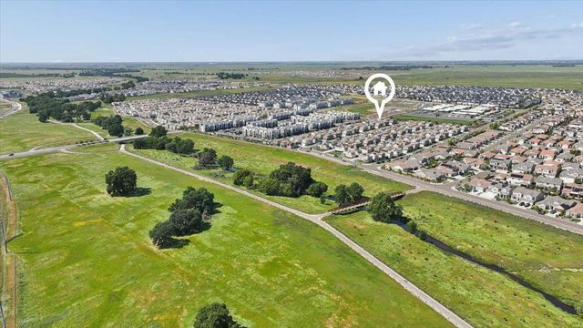 5409 Cumberland Dr, Roseville, CA 95747