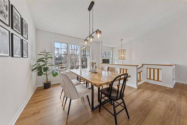 1055 W County Road D, Shoreview, MN 55126