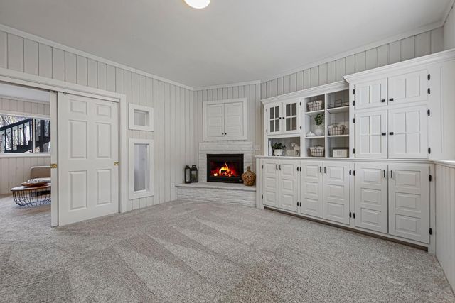 1055 W County Road D, Shoreview, MN 55126