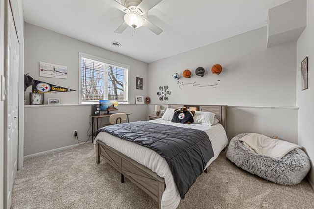 1055 W County Road D, Shoreview, MN 55126