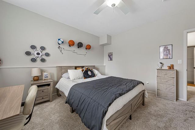 1055 W County Road D, Shoreview, MN 55126