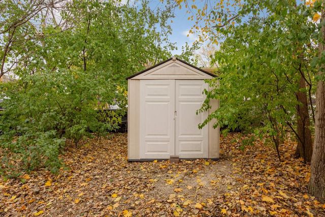 1055 W County Road D, Shoreview, MN 55126