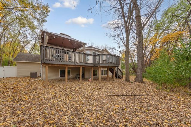 1055 W County Road D, Shoreview, MN 55126