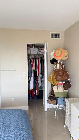 13499 Biscayne Blvd 805, North Miami, FL 33181