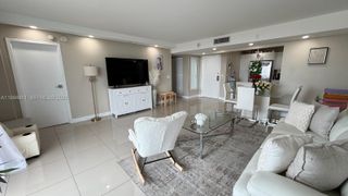 13499 Biscayne Blvd 805, North Miami, FL 33181