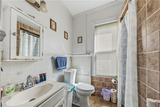73 Wheeler Avenue, Cranston, RI 02905