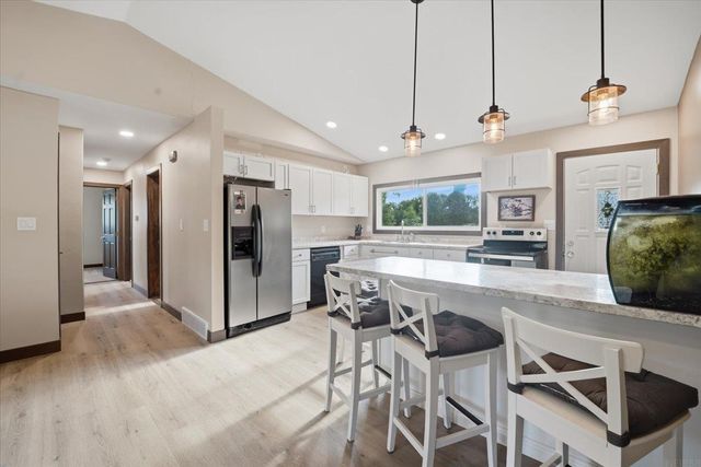 2721 Hiawatha Road, Cedar Falls, IA 50613