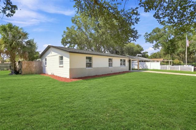 3214 ACACIA STREET, Lutz, FL 33558