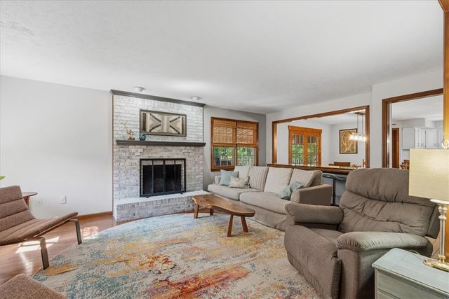 2448 Rihn Strasse, Hampton, PA 15044