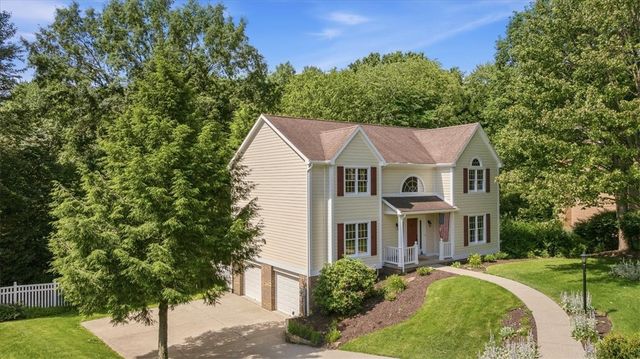 2448 Rihn Strasse, Hampton, PA 15044