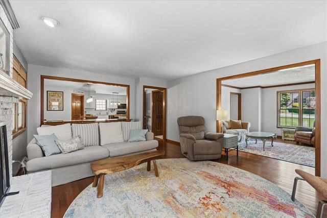 2448 Rihn Strasse, Hampton, PA 15044
