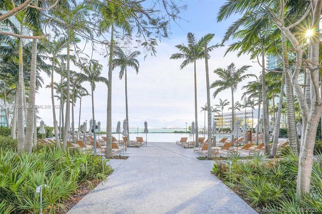 650 NE 32nd St 4005, Miami, FL 33137