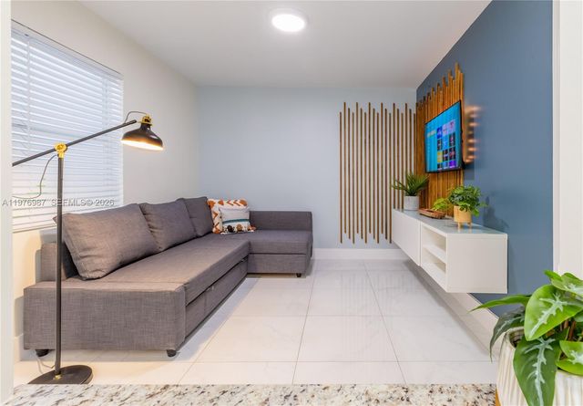 1762 NW 15th Street, Miami, FL 33125