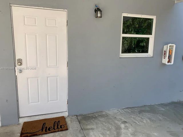 1762 NW 15th Street, Miami, FL 33125