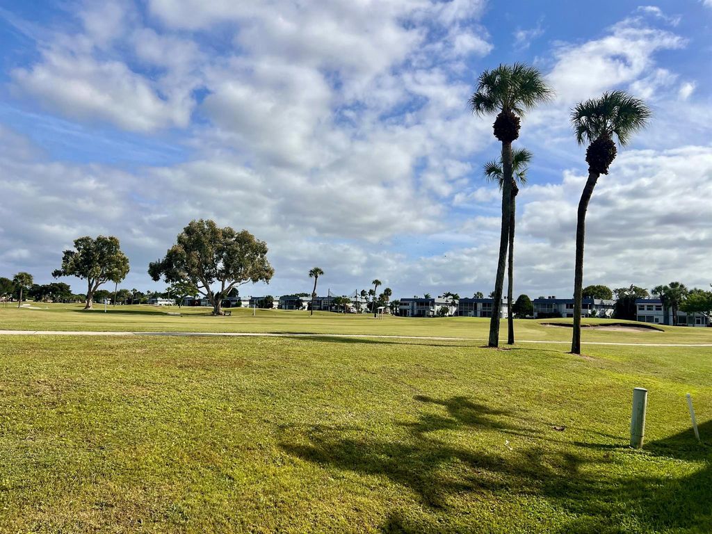 Image 7 of property listing at 202 Tuscany D, Delray Beach, FL 33446