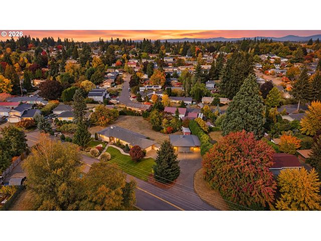 804 Nw Sluman Rd, Vancouver, WA 98665