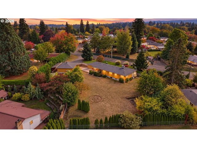 804 Nw Sluman Rd, Vancouver, WA 98665