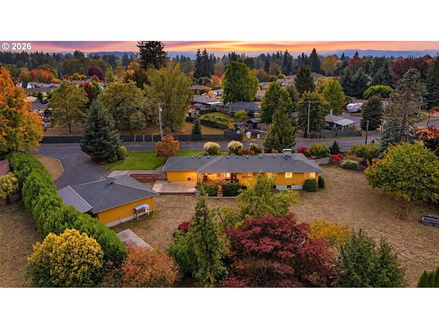 804 Nw Sluman Rd, Vancouver, WA 98665