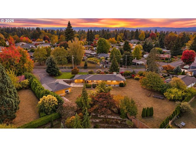 804 Nw Sluman Rd, Vancouver, WA 98665