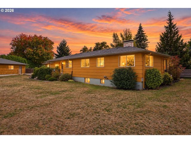 804 Nw Sluman Rd, Vancouver, WA 98665