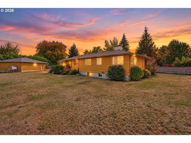 804 Nw Sluman Rd, Vancouver, WA 98665