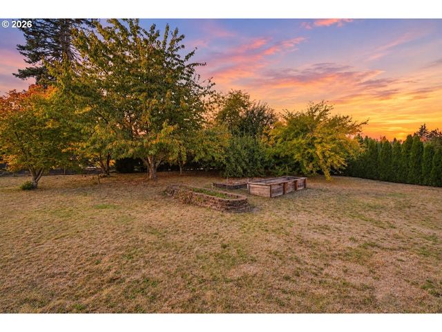 804 Nw Sluman Rd, Vancouver, WA 98665