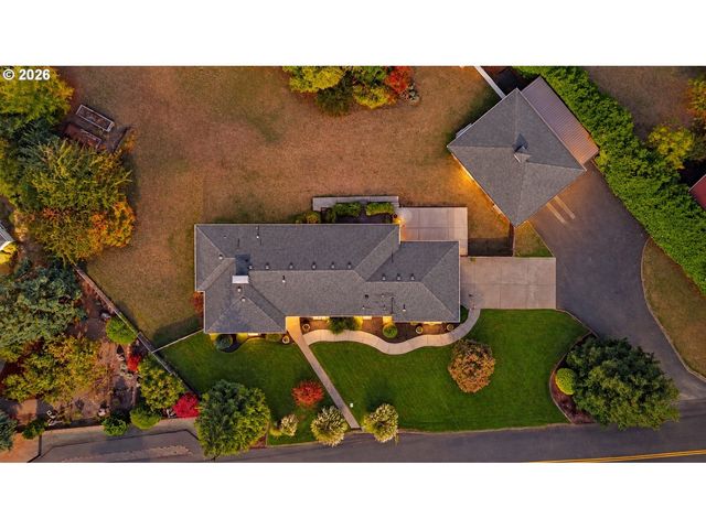 804 Nw Sluman Rd, Vancouver, WA 98665