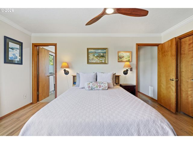 804 Nw Sluman Rd, Vancouver, WA 98665