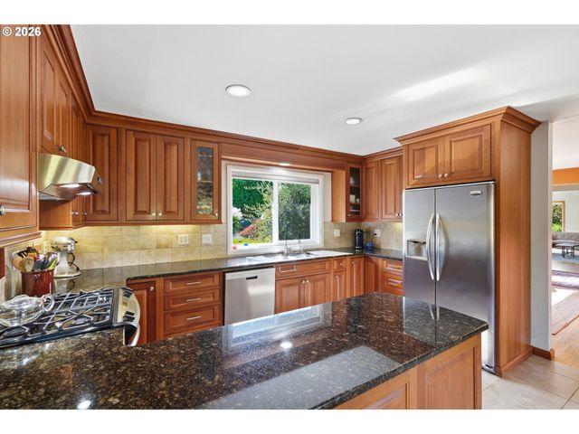 804 Nw Sluman Rd, Vancouver, WA 98665
