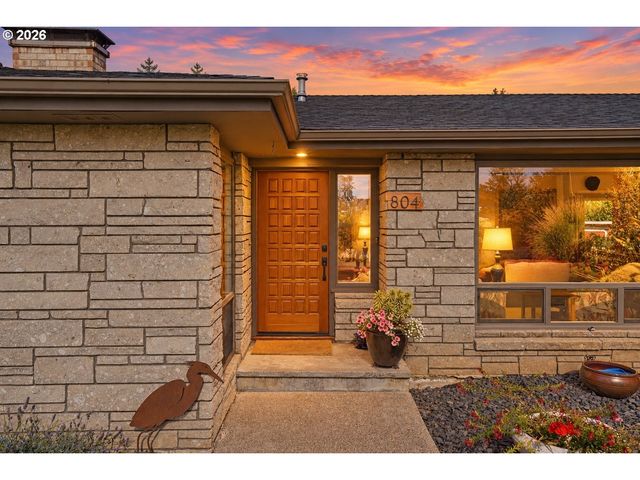 804 Nw Sluman Rd, Vancouver, WA 98665