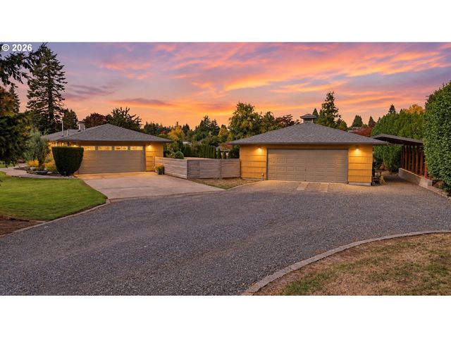 804 Nw Sluman Rd, Vancouver, WA 98665